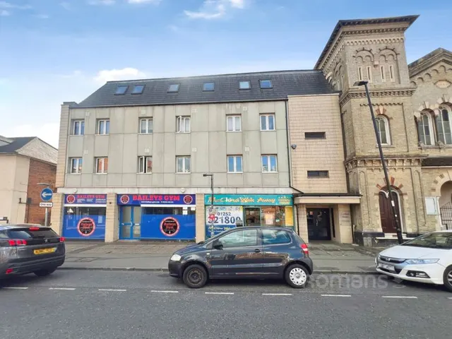 Victoria Road, Aldershot, GU11, photo 1