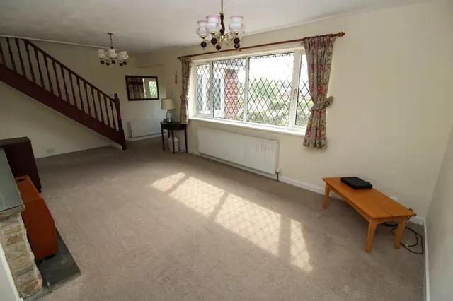 Pogmoor Road, Pogmoor, photo 3