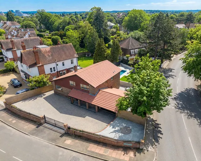 Bromley, BR2 0LG, photo 1