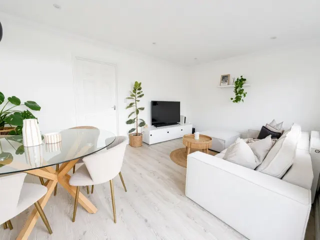 Kings Drive, Bradwell, photo 3