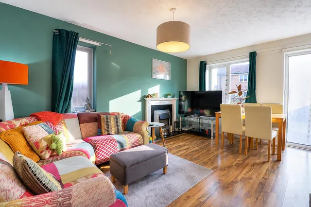 Newham Close, Thurmaston, LE4, photo 2