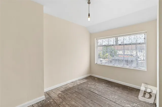 Rogers Gardens, Dagenham, RM10, photo 3