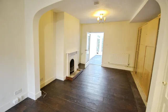 Photo 3 — Bentinck Terrace, Cambridge, CB2
