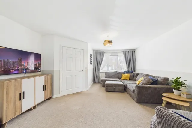 Harrier Way, Diss, IP22, photo 2