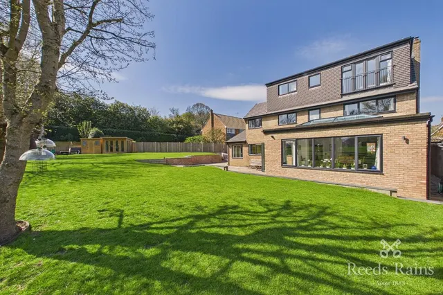 Photo 3 — Wingate Croft, Wakefield, West Yorkshire, WF2