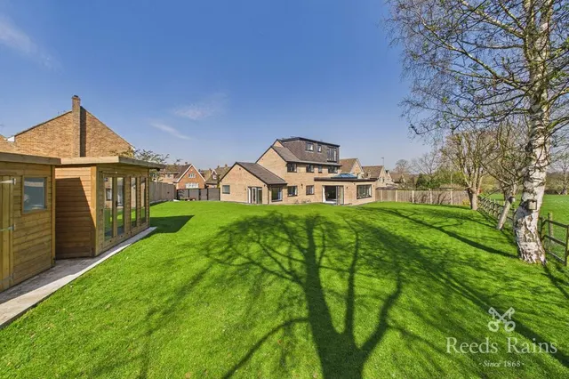 Photo 2 — Wingate Croft, Wakefield, West Yorkshire, WF2