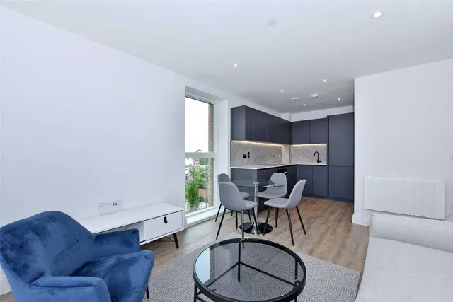 Photo 2 — Artesian House, Memorial Avenue, Slough, SL1 3GR