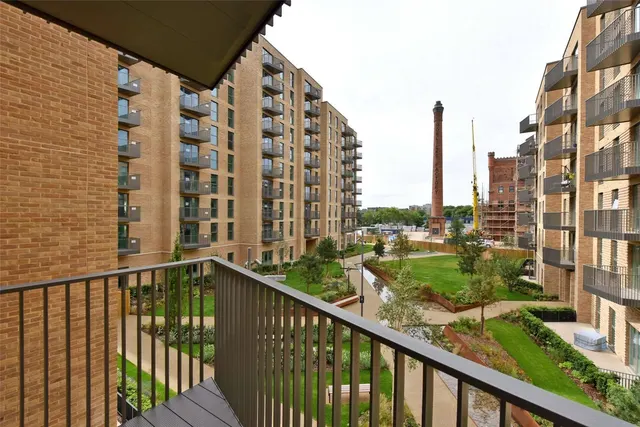 Photo 3 — Artesian House, Memorial Avenue, Slough, SL1 3GR