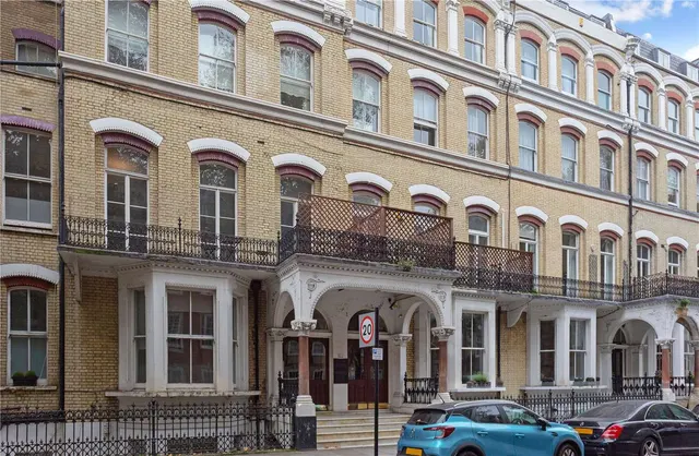 Photo 3 — Coleherne Mansions, 228-230 Old Brompton Road, London, SW5 0DB