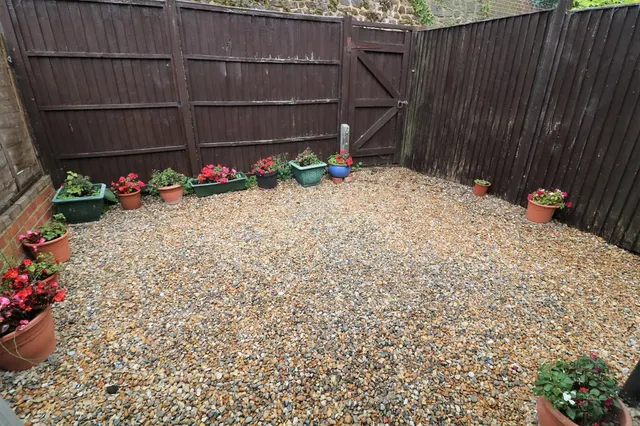 Mount Street, Dorking, RH4, photo 3