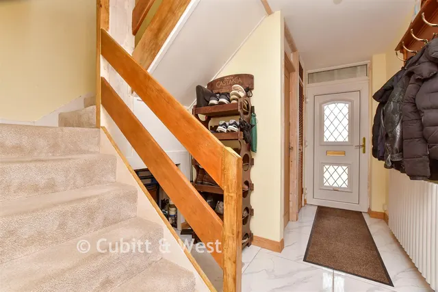 Observatory Walk, Redhill, RH1, photo 3