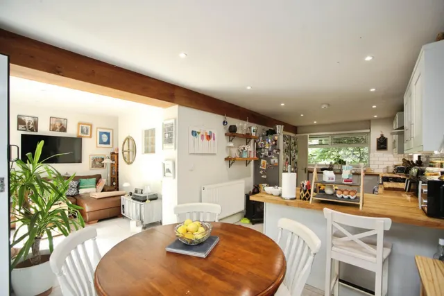 Croydon Close, Newport, NP19, photo 2