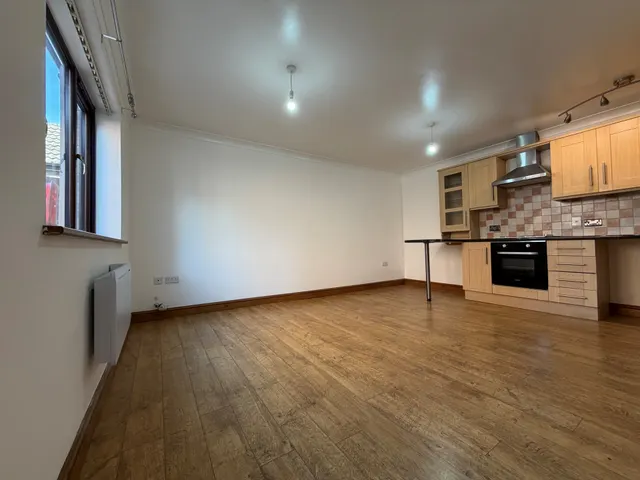 Bruces Court, Whittlesey, PE7, photo 3