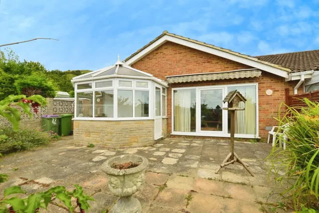 Birkdale Drive, Folkestone, Kent, CT19, photo 1