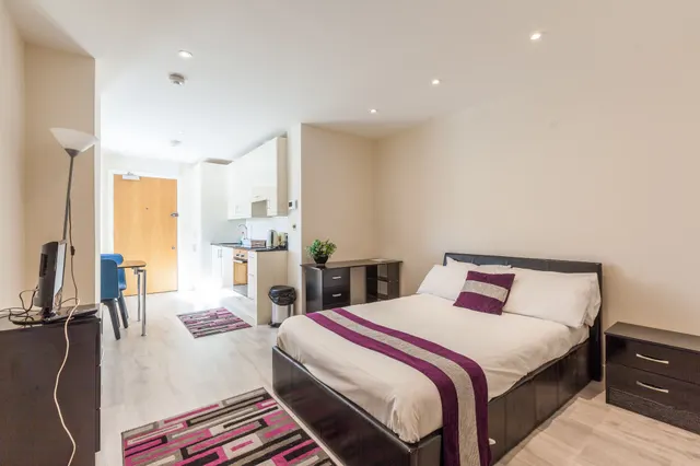 Photo 3 — Flat 22, 377-381 Brixton Road, London