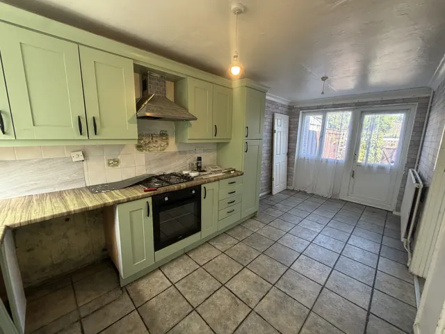 Photo 2 — Swanspool, Peterborough PE3 7LR