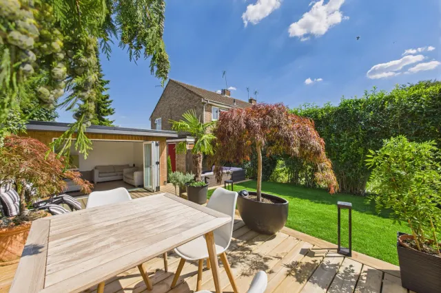 Beechfield, Kings Langley, WD4, photo 1