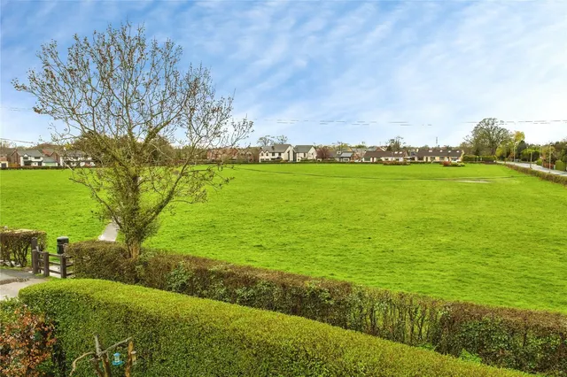 Miller Lane, Cottam, PR4, photo 3