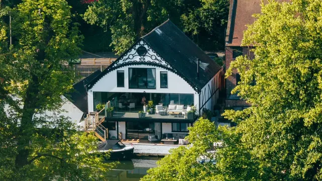 Shooters Hill, Pangbourne, Reading, Berkshire, RG8 7DU, photo 1