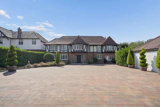 Green Lane, Watford, Watford, WD19 4NJ, photo 1
