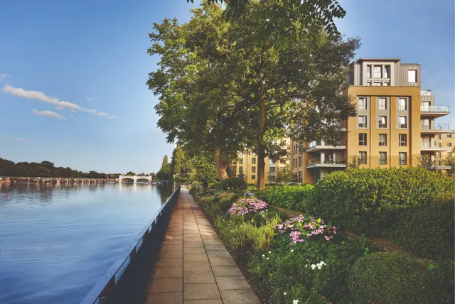 Broom Road, Teddington, TW11, photo 1