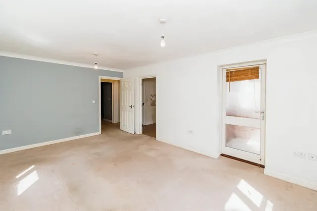 Grange Close, Winchester, SO23, photo 2