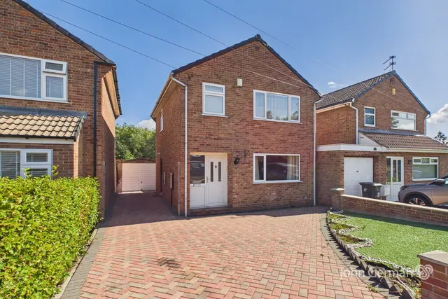 Hollowood Avenue, Littleover, photo 1