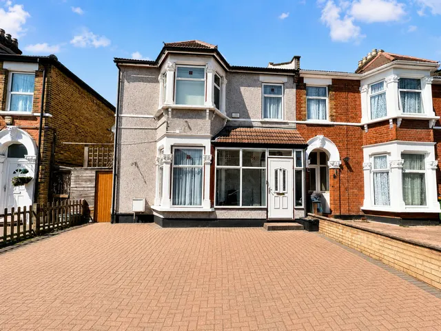 Blythswood Road, Ilford, IG3, photo 1