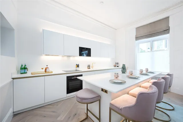 Nevern Place, Earls Court, SW5, photo 2