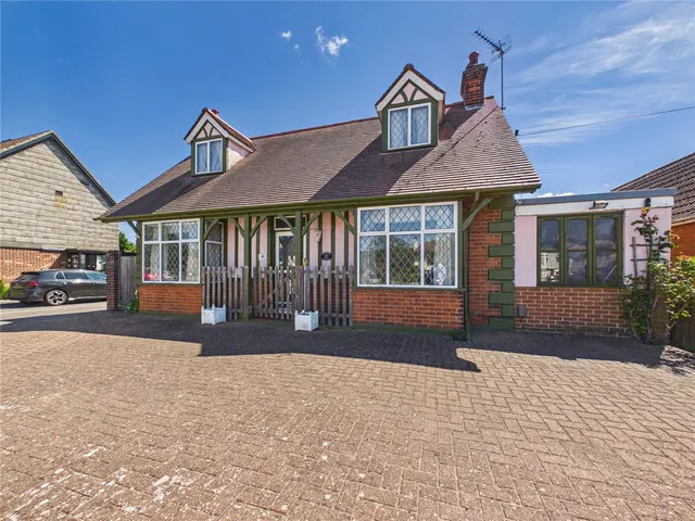 Ipswich Road, Colchester, CO4, photo 1