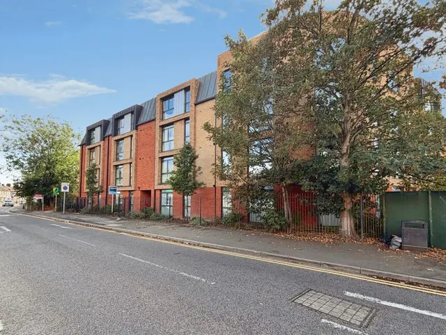 Cassio Road, Watford, Hertfordshire, WD18, photo 1