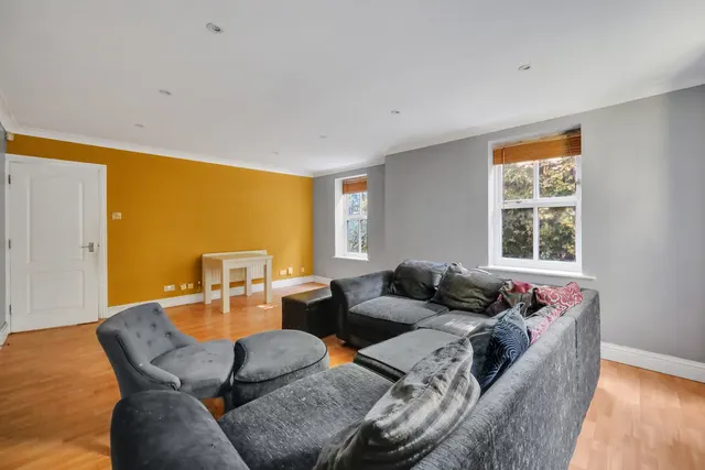 Photo 3 — Flat 1 Haydock Lodge, 1 Church Paddock Court, Wallington, SM6 7AE