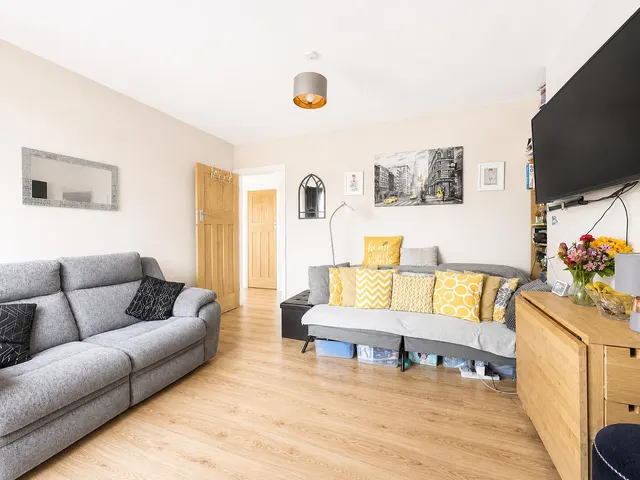 Latchmere Lane, Kingston Upon Thames, KT2, photo 3