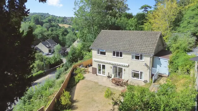 Slad Road, Stroud, photo 1