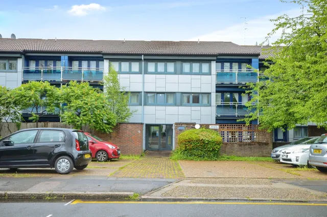Francis Road, Harrow, photo 1