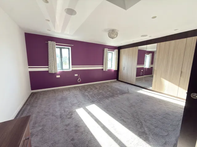 Sidney Road, Staines-Upon-Thames, TW18, photo 3