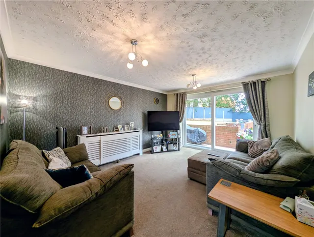 Queen Elizabeth Road, Kidderminster, photo 3