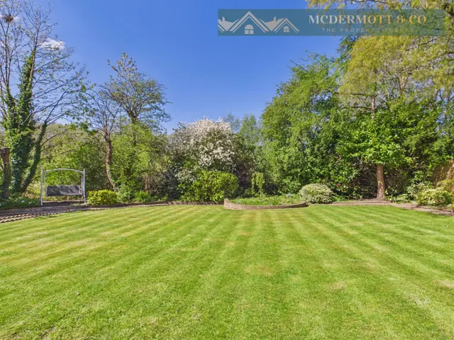 Parkside Avenue, Failsworth, M35, photo 2