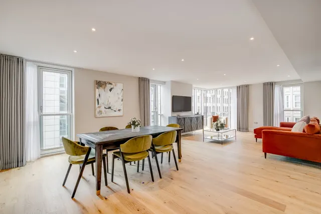 31, 219 Baker, Baker Street, Regent's Park, NW1 6XE, photo 1