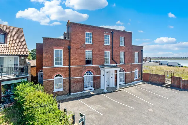 West Street, Queenborough, ME11, photo 1