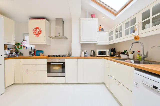 Photo 2 — 61 Adelaide Grove, London