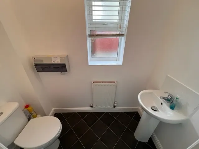 Broadway, Yaxley, PE7, photo 3