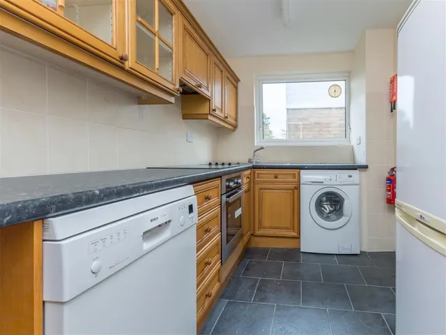 Heathfield Close, Potters Bar, EN6, photo 2