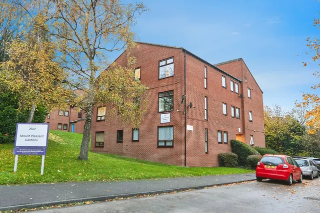 Mount Pleasant Gardens, Leeds, LS8, photo 1