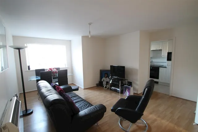 Cherry Blossom Close, N13, photo 1