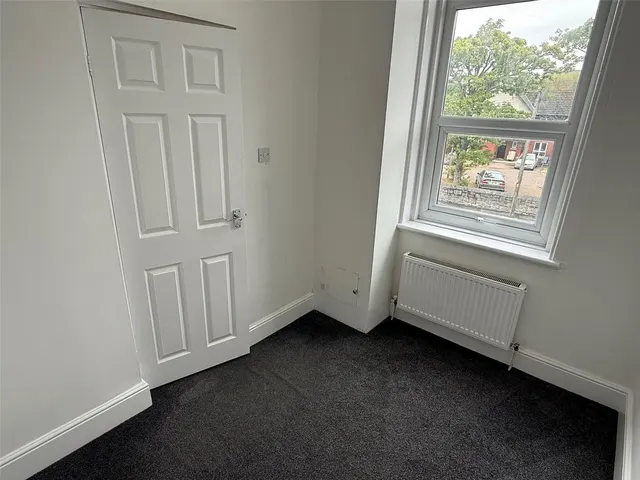 Brighton Road, Rhyl, LL18, photo 3