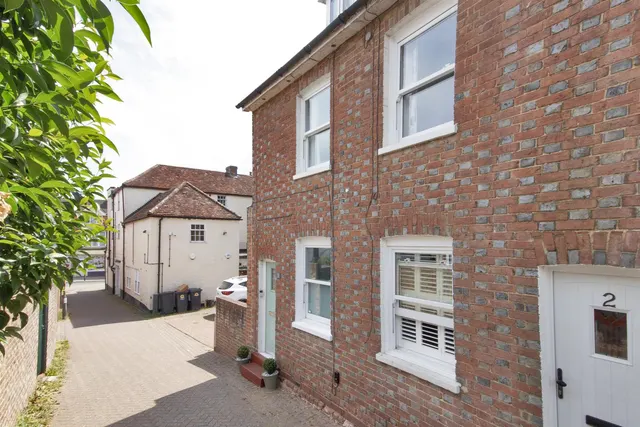 School Lane, Hadlow, photo 1