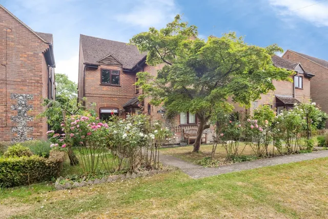 Chinnor Road, Bledlow, Princes Risborough, Buckinghamshire, HP27, photo 1
