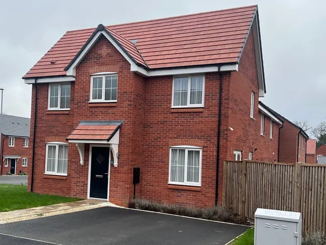 Penny Lane, Oadby, LE2, photo 1