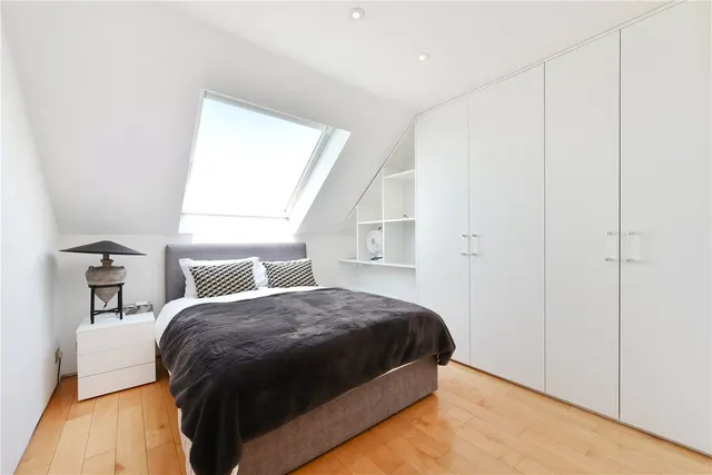 3 bedroom flat — Yoo Building, Hall Road, St John's Wood, London, NW8